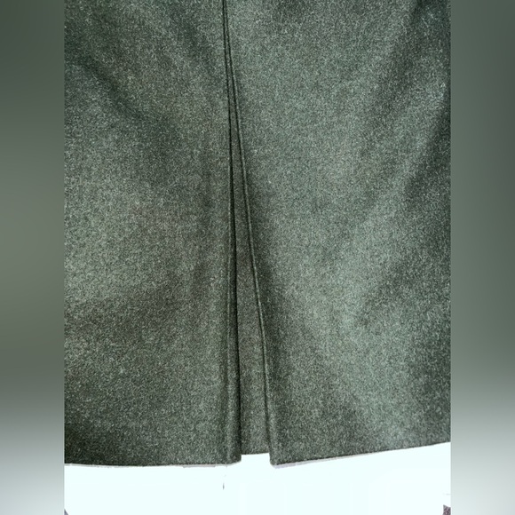 DONATED Vintage Green 100% Wool Skirt - Picture 8 of 11